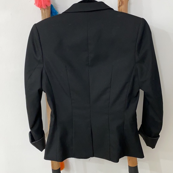 Slim Fitted Black Blazer - Picture 3 of 3